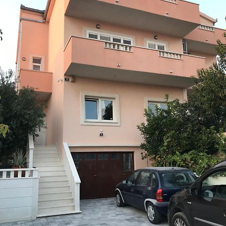 Albatros Apartment Kaštel Sućurac Bagian luar foto