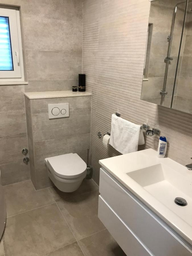 Albatros Apartment Kaštel Sućurac Bagian luar foto